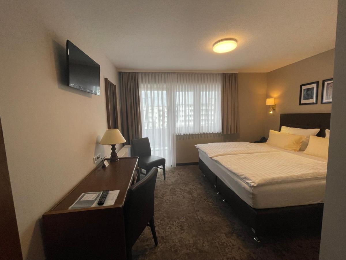 Hotel Regina 莱茵河畔路德维希港 外观 照片